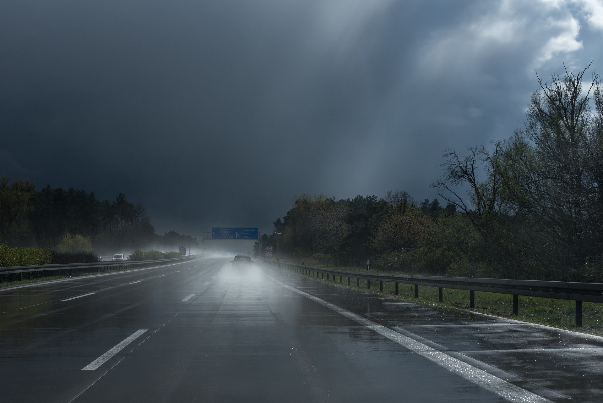 wat te doen bij aquaplaning